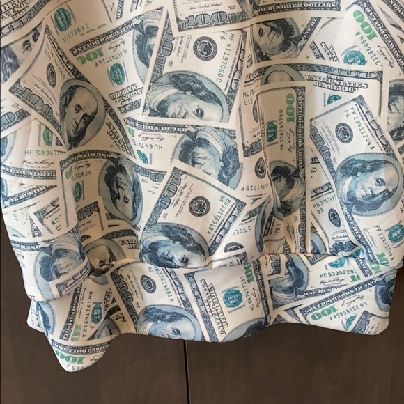 Oversized Fashion Nova Hoodie - Picture 4 of 7